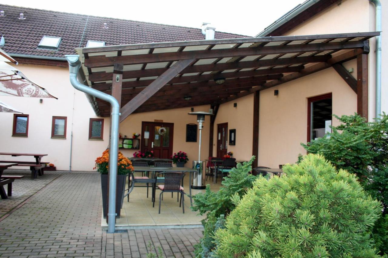 Penzion PUTIM Písek Esterno foto